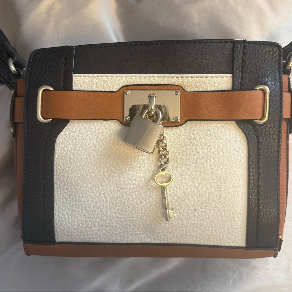 Elegant Black and White Women's Bag